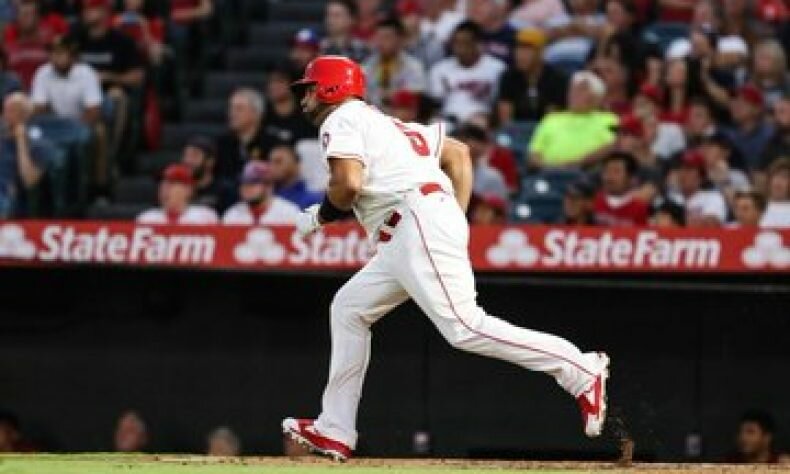 Dominicano Albert Pujols, líder en hits entre nacidos fuera de Estados Unidos